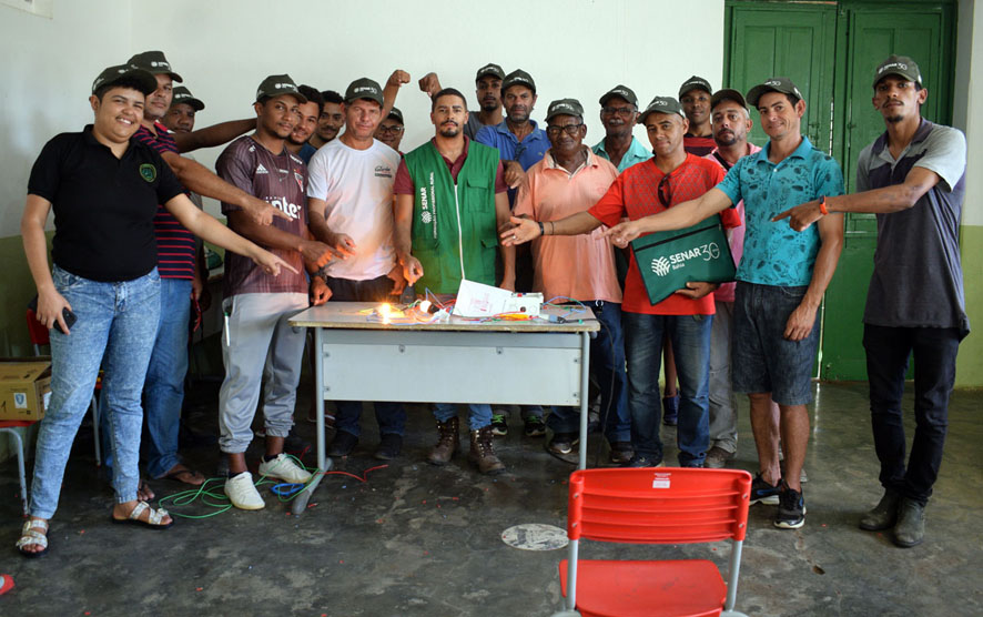 Em parceria do Instituto Agrovida e Sindicato Rural, SENAR promove Curso de Eletricista Rural em Viração, povoado de Baixa Grande