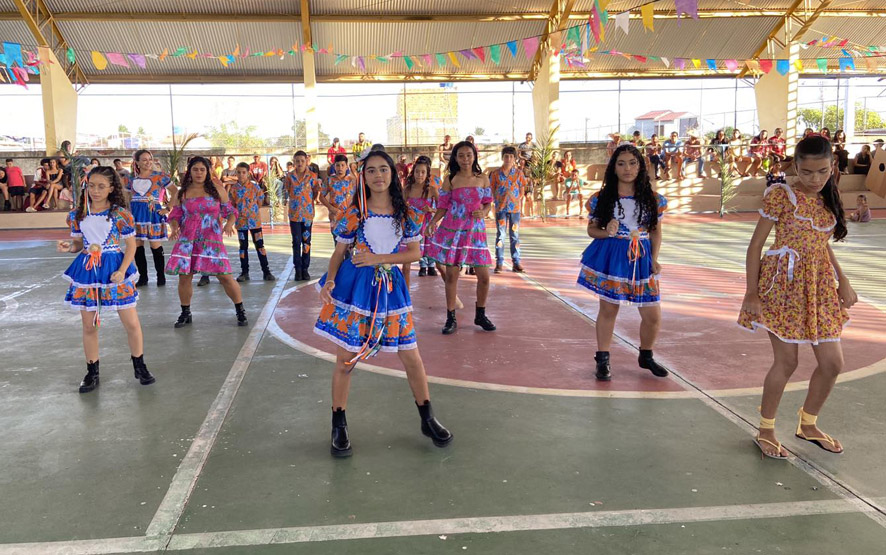 Arraiá do Centro Educacional Manoel Geraldo Carneiro em Capela do Alto Alegre