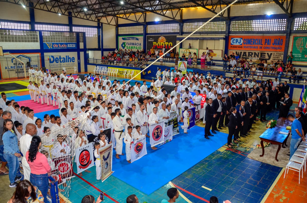 Dojo karatê Fênix de Várzea do Poço participa do XXV Campeonato Baiano de Karatê Semi-contato