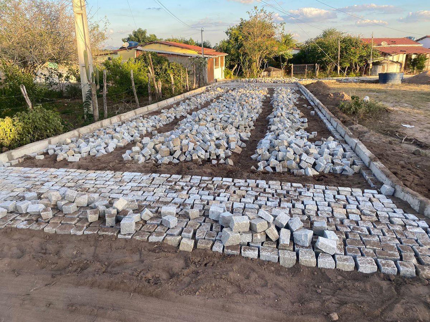 Projeto Pavimentação Continuada: Lagoa dos Lírios, comunidade de Capela do Alto Alegre