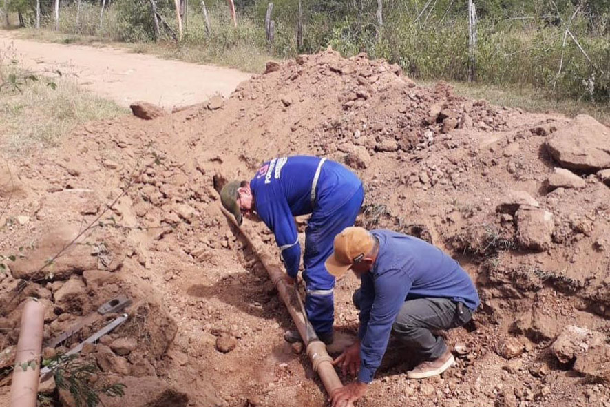 Prefeitura e Empresa leva Extensão de Rede de Água – Tanquinho I e II, comunidades de Capela do Alto Alegre