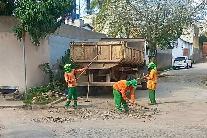 Prefeitura de Capela do Alto Alegre Deixando a cidade sempre nos trinques!