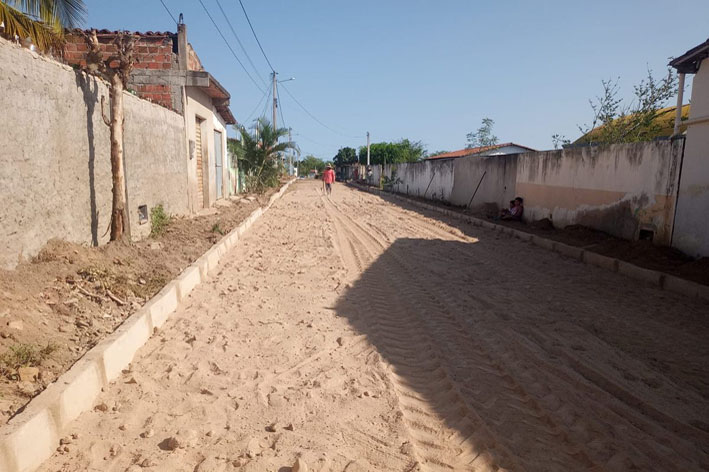 Evolução de Obra: Projeto Pavimentação Continuada – Capelinha, povoado de Capela do Alto Alegre