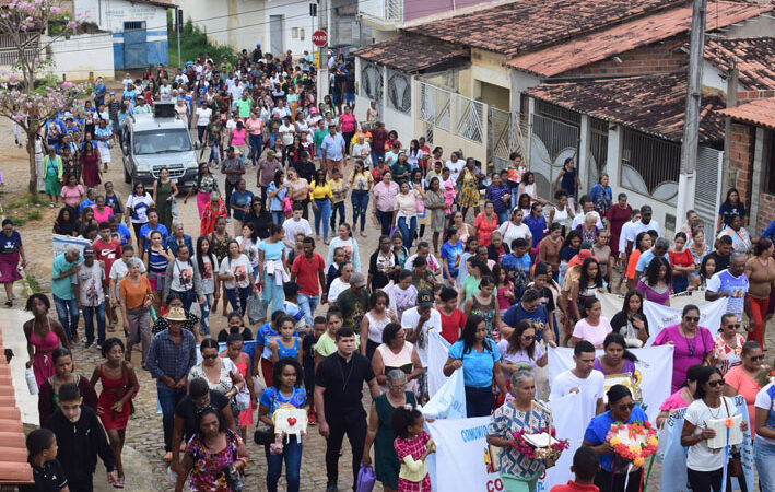 Em culminância ao Mês da Bíblia, católicos em Baixa Grande promove a Caminhada Bíblia 2024