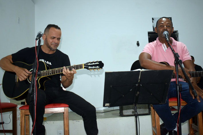 Músico Edson Lima realiza show “Tributo ao MPB” em Baixa Grande