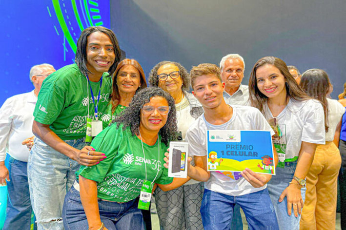 Estudantes e professora de Ipirá são premiados em Salvador no concurso Despertar