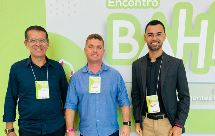 Prefeito, Vice-prefeito e futuro secretário de Educação de Baixa Grande participam de evento promovido pela UNDIME