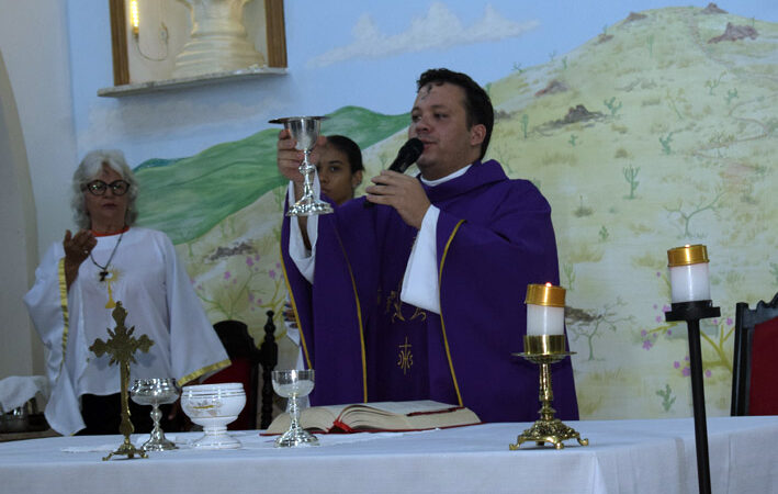 Paróquia de Baixa Grande celebra missa da “Quarta-feira de Cinzas” e início da Campanha da Fraternidade 2025