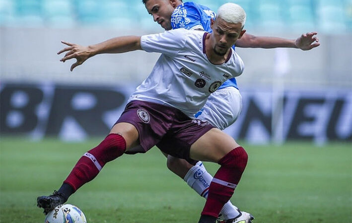 Jacuipense vence o Bahia em Salvador e garante vantagem na semifinal do Baianão