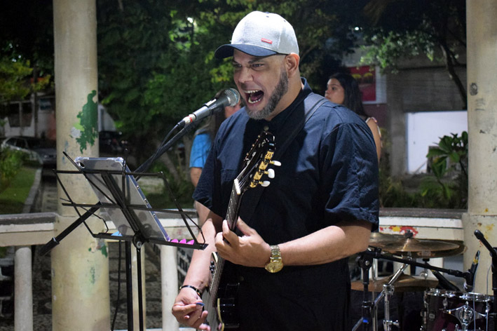 Show de Tio Rauz em Baixa Grande traz recordações e qualidade musical